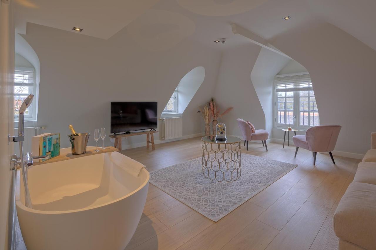 Grandcafe Boutique Hotel Eemland 엠네스 외부 사진